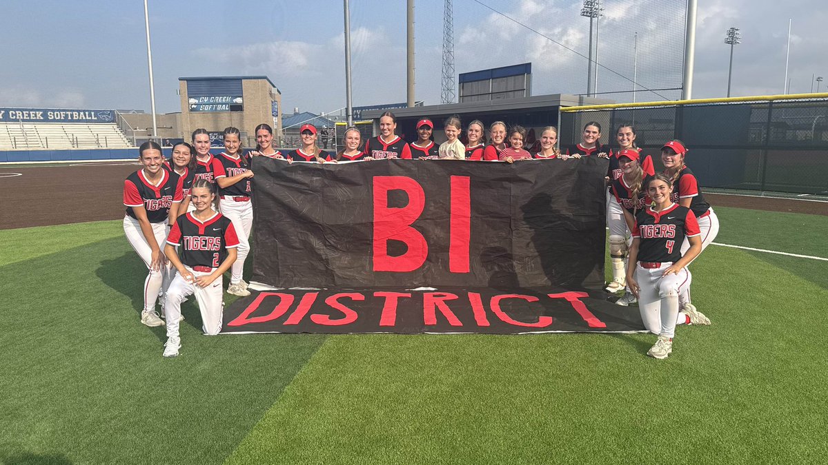 Official Katy Softball tweet media