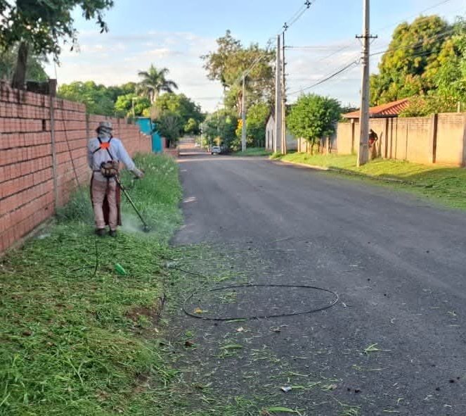 JoseFilippiV's tweet photo. Espacios más limpios para todos 🌿🧹
Avanzan las jornadas de limpieza en la zona céntrica, el barrio General Aquino y el barrio Inmaculada, mejorando el entorno urbano y promoviendo el bienestar de la comunidad. https://t.co/O0WUjDWVIt