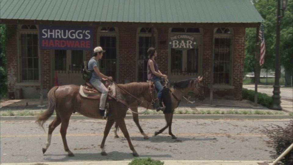 rositascrossbow's tweet photo. early days of the walking dead. https://t.co/W8Rr0833K5