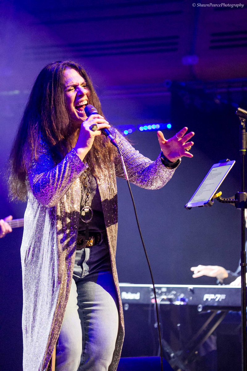 spearcephotos's tweet image. #musicmonday @SariSchorr @TheApexVenue #BuryStEdmunds #Suffolk #livemusic #music #gig #concert #singer @gigsandtours @gigview @Gigwise