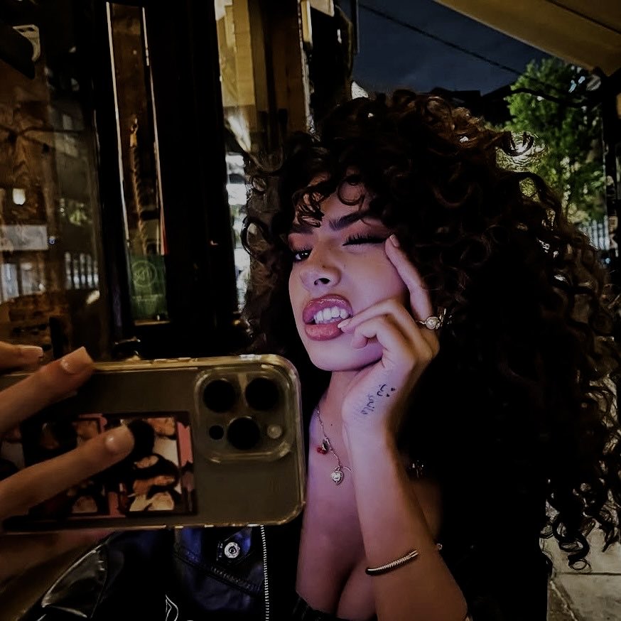 ᅠ ‍ ᅠ ‍ ᅠ ‍ ཻུ۪۪♡ ‍ ᅠ{𝒾𝗏𝗈𝗋𝗒} .ᐟ tweet media