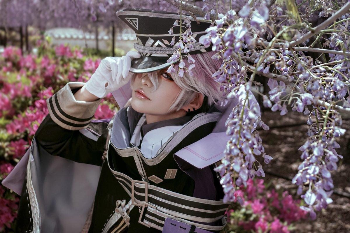 #くちばのコスログ ／源清麿

          花の芳しさ 競うように

﹣﹣﹣
くじょーさんが爆速で加工してくれたので1枚追加✨️