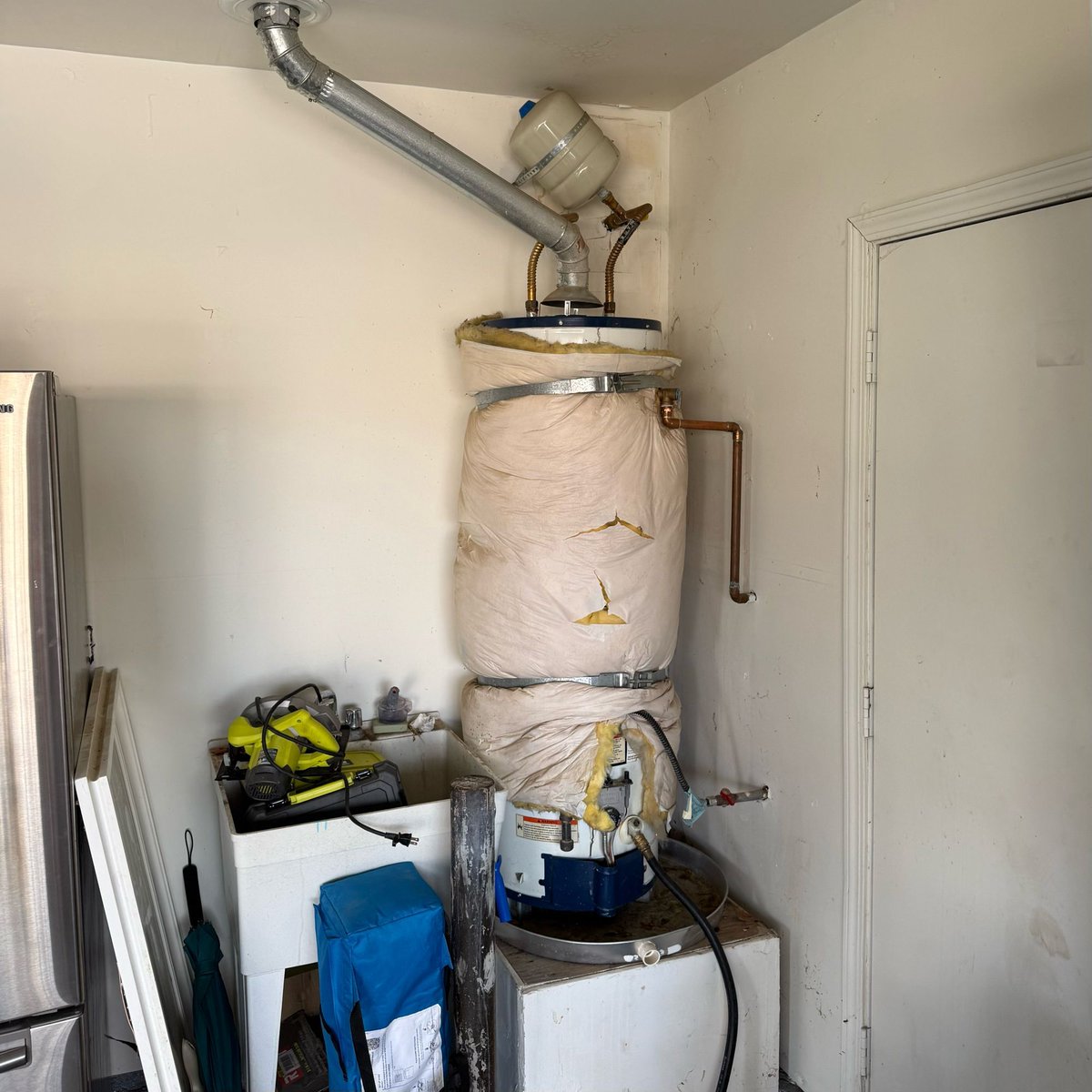 TCWaterHeaters's tweet image. Company’s like Folsom Plumbing Supply make business not only flow smoother but are instrumental in proving the best parts available for our customers. #TCWH #TriCountyWaterHeaters 
#waterheater #ruud