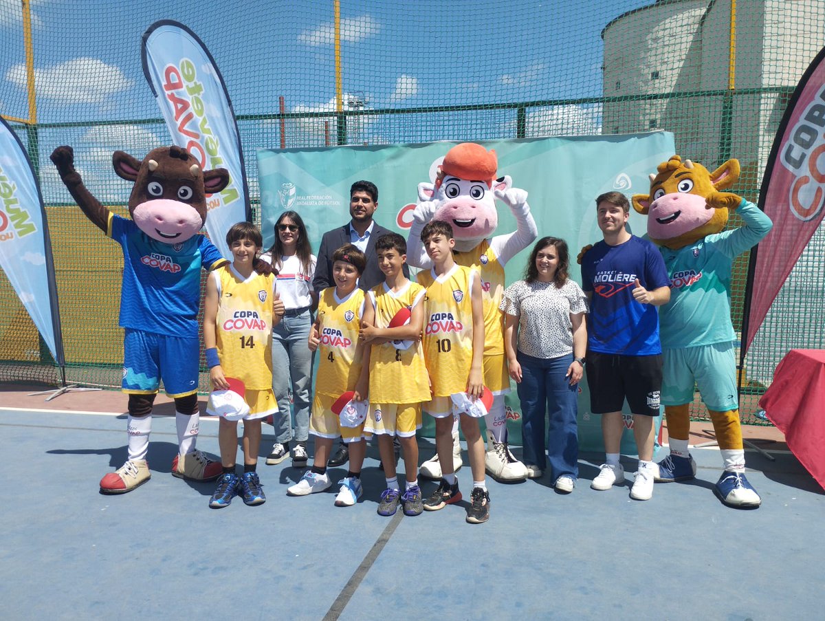 cbmoliere's tweet photo. Finalizamos nuestra participación en la Copa COVAP 2026 con mucha diversión y un SUBCAMPEONATO en la categoría 3x3 Mini Masculino. 

¡ENHORABUENA!! ENHORABUENA 🏀🏀💙🤍❤️ https://t.co/cRywmQTuaZ