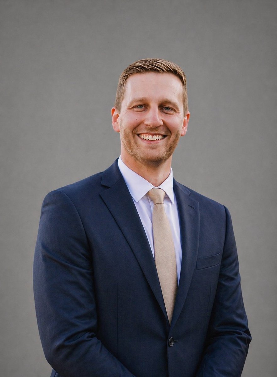 DeaconHoover's tweet photo. Welcome Matthew Cercone to the team! We know you will do amazing things here! #realestate #RealEstateInvesting #PropertyInvestment #investing https://t.co/MugUi2n6Qc