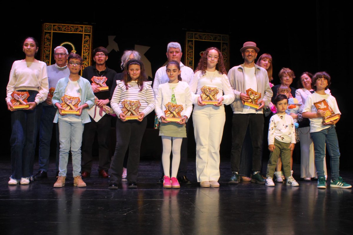 CeipVilches's tweet photo. CERTAMEN POÉTICO “ PALOMA NAVARRO ”2026
Queremos dar la enhorabuena a todos los premiados este año, en especial a nuestro alumnado: Nuria Magán, Ignacio Navarrete, Judith Díez y J. Luis Egido(representado por su hermana Jimena).
Gracias a todo el alumnado participante https://t.co/4ENCRAETTW