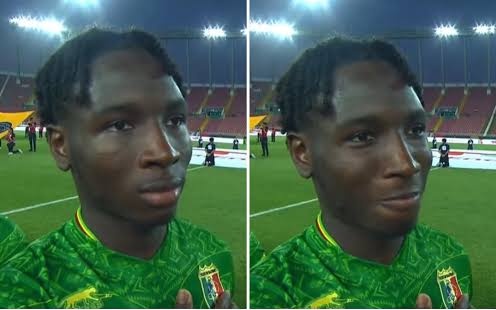 Selfless⁴⁵ tweet media