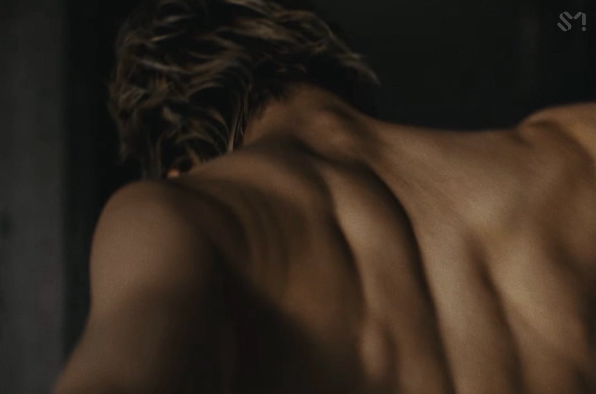 glossy is GLOWING tweet media