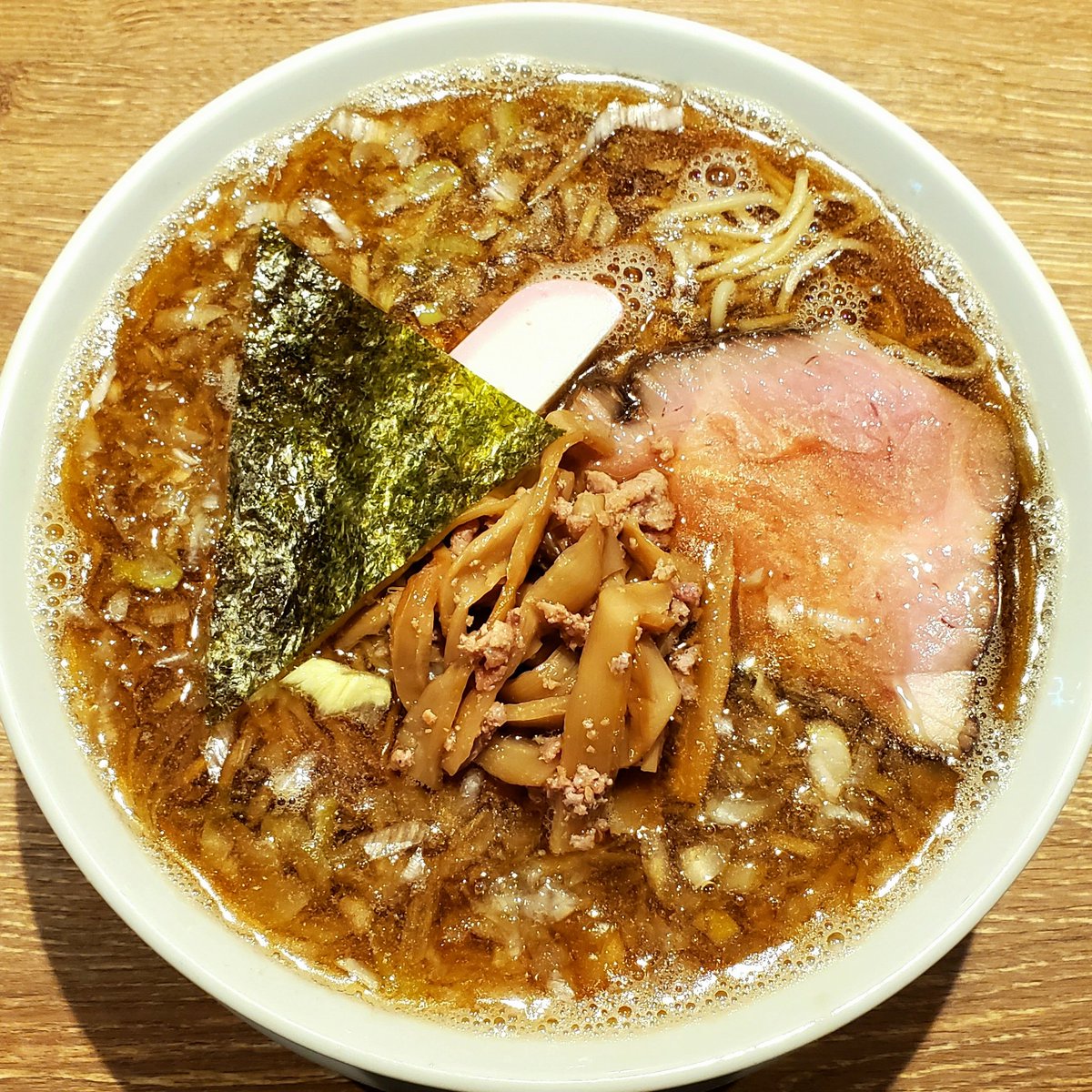 む tweet media
