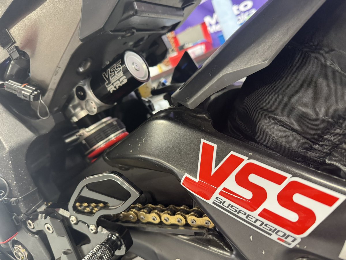 fxxkin_billy's tweet image. 昨日まで
鈴鹿サンデーロードレース第1戦
でした！
今年は8耐も含めコチラをサポートさせていただきます！
応援よろしくお願いします！

#teamnagano 
#YAMAHA
#ysssuspension