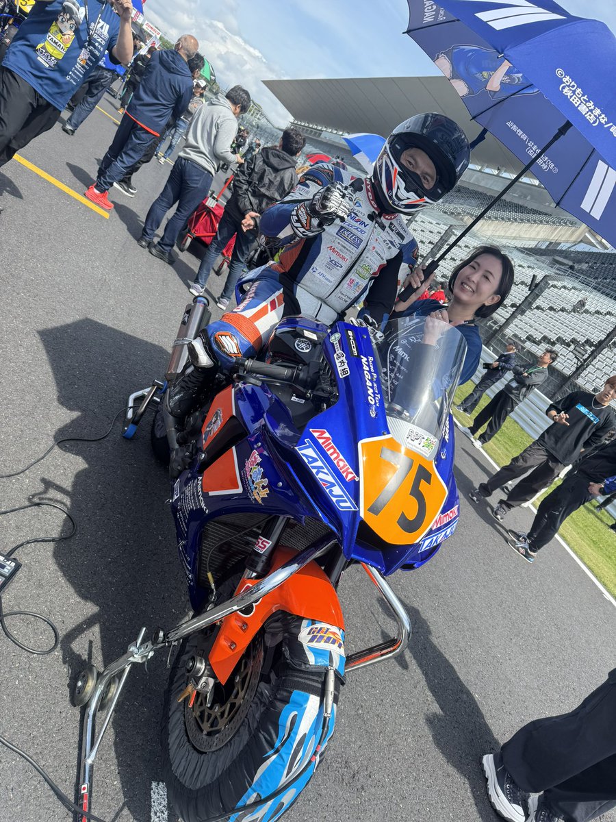 fxxkin_billy's tweet image. 昨日まで
鈴鹿サンデーロードレース第1戦
でした！
今年は8耐も含めコチラをサポートさせていただきます！
応援よろしくお願いします！

#teamnagano 
#YAMAHA
#ysssuspension