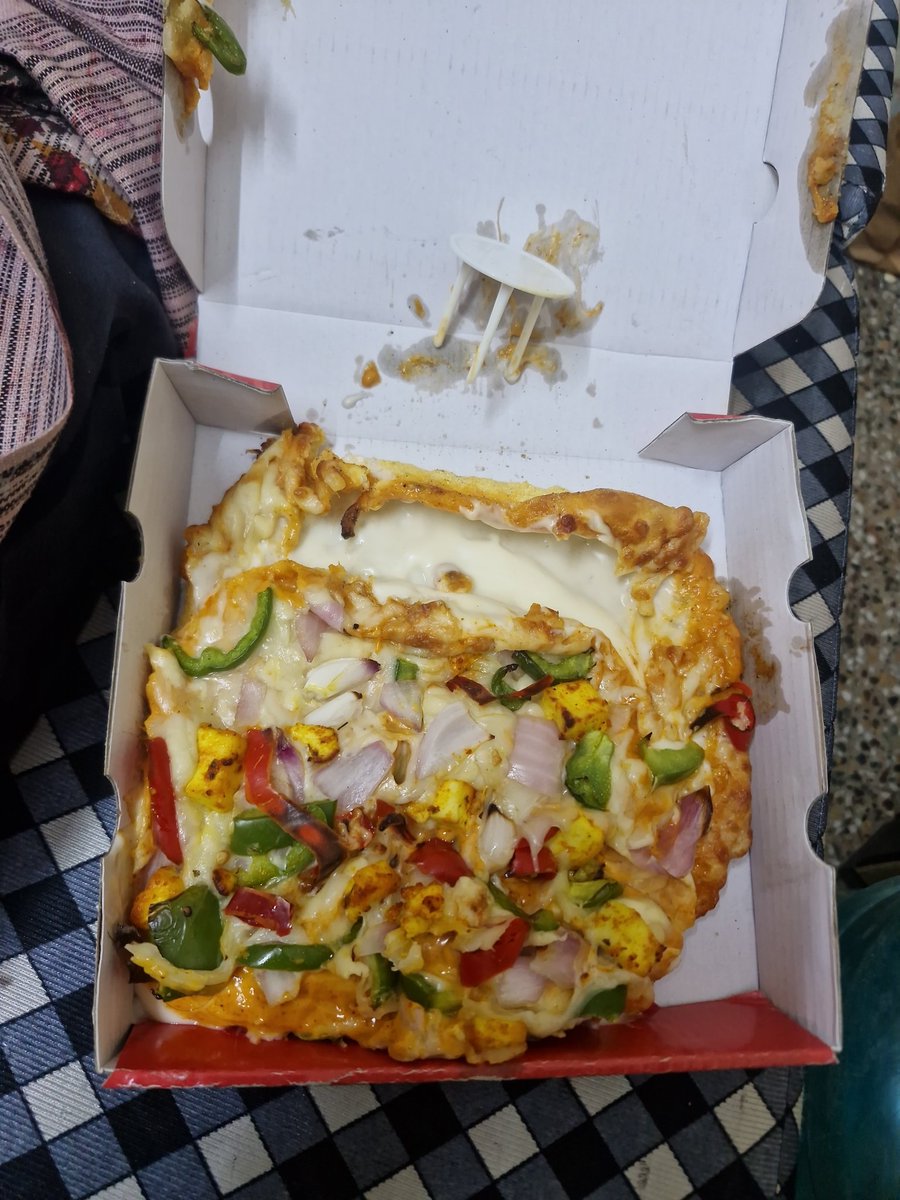 DklrNub's tweet photo. @SwiggyCares @Swiggy @WeAreSwiggy @WeAreSwiggy help , improve the service and atleast assist me or see ...
Also attaching proof https://t.co/k5vQCDRnjB