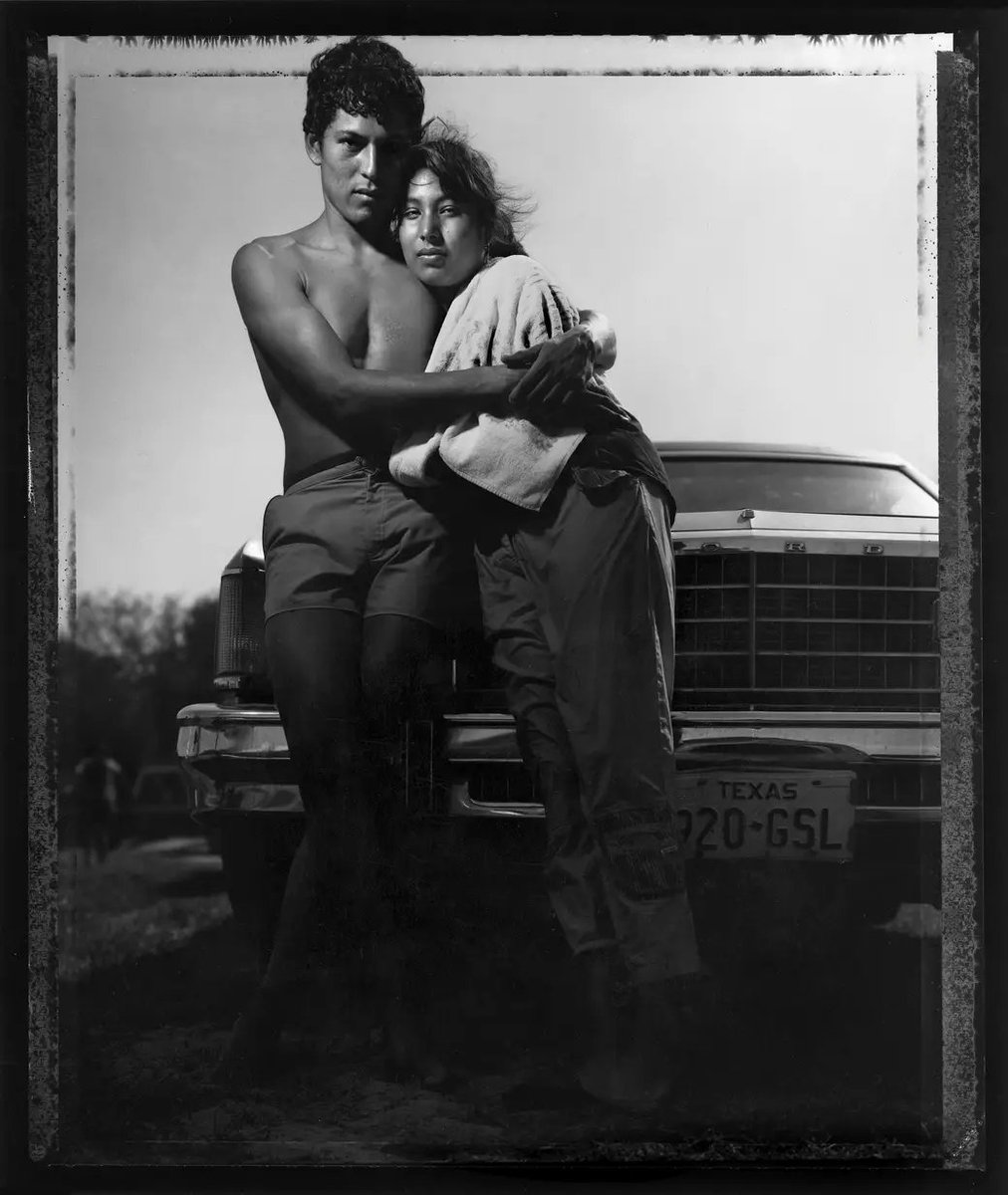 eyeonaxis's tweet photo. The Lovers, Rio Grande, Piedras Negras, México, 1989 | Max Aguilera-Hellweg https://t.co/QKnm0U4dAQ