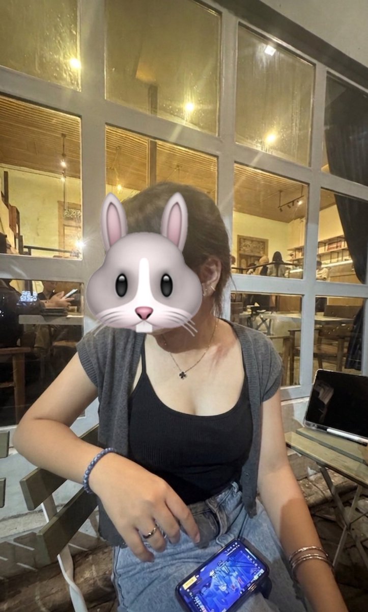 belly 🐰 tweet media