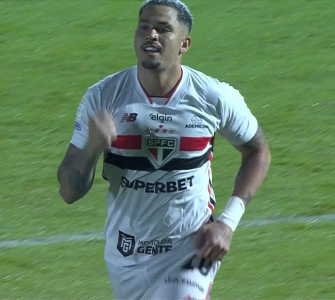 Thiago Simões tweet media