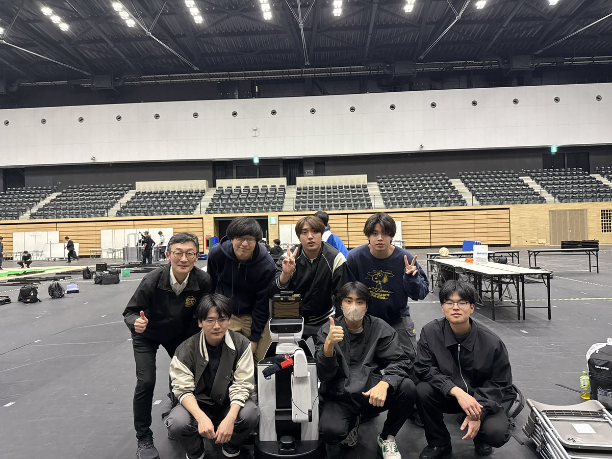 NetDemura's tweet photo. ロボカップジャパンオープン2026終わり。無事、金沢に戻る。色々あって楽しかったなぁ。世界大会はもっと楽しいだろう。ロボカップは祭りだ。 https://t.co/JUgIRvP9eK