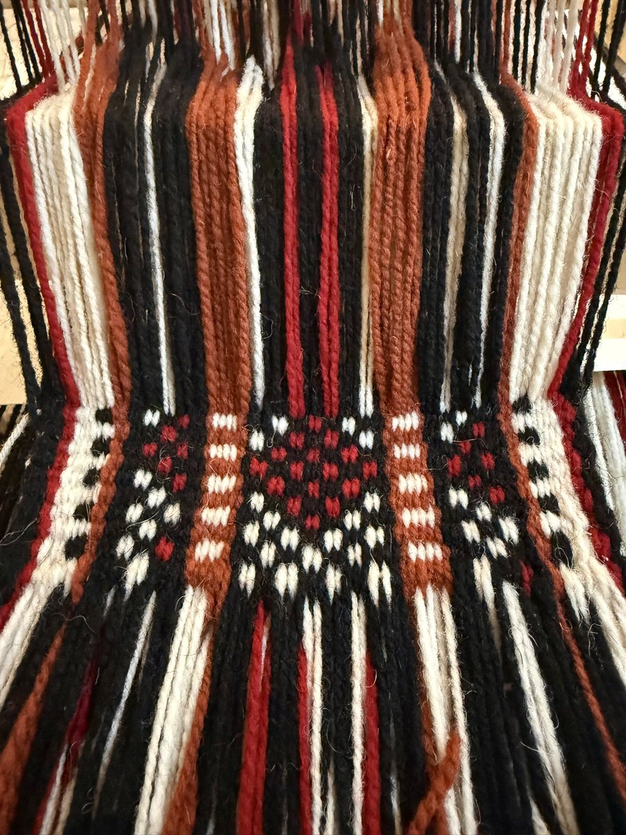 Weaving Sadu 🧶♥️☕️✨
