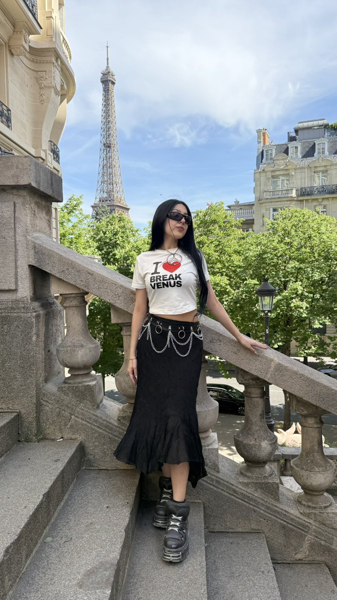 venus 💋 tweet media