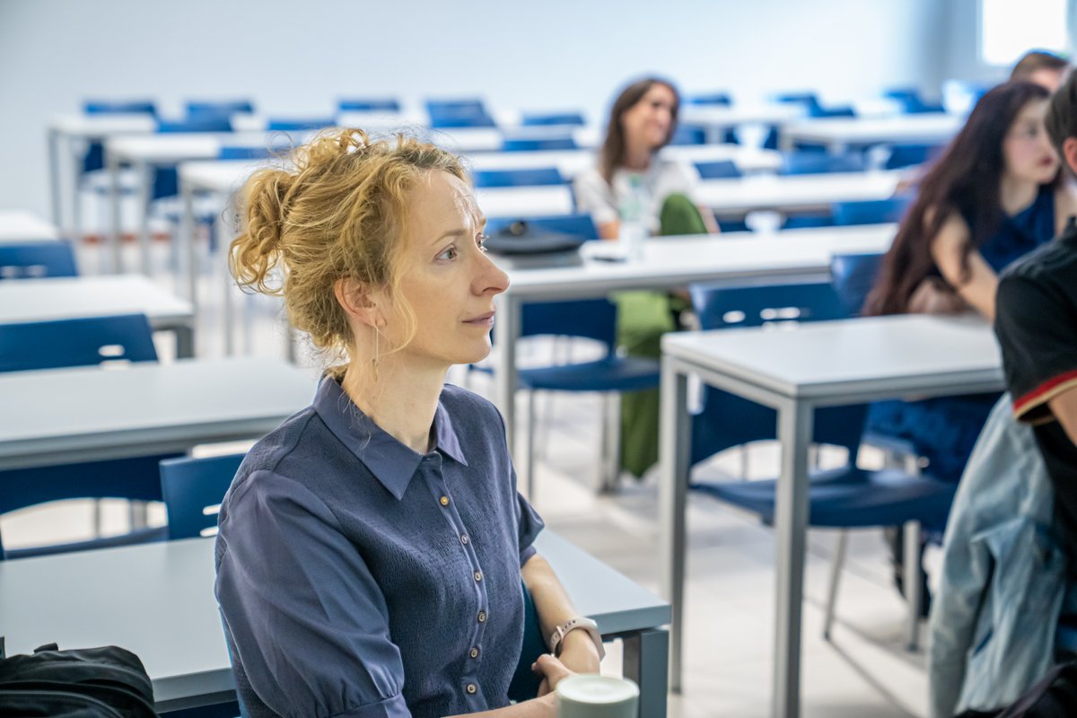 unirioja's tweet image. 📸| Este lunes ha comenzado en la UR el Seminario Internacional ‘Postcolonial and Indigenous Literature, Theatre and Film in English’

📆27-30 Abr 2026
📌Edificio de Filología. 
#FilologíasModernasUR #GRID

Programa completo y más información👇
f.mtr.cool/inrflyamok
