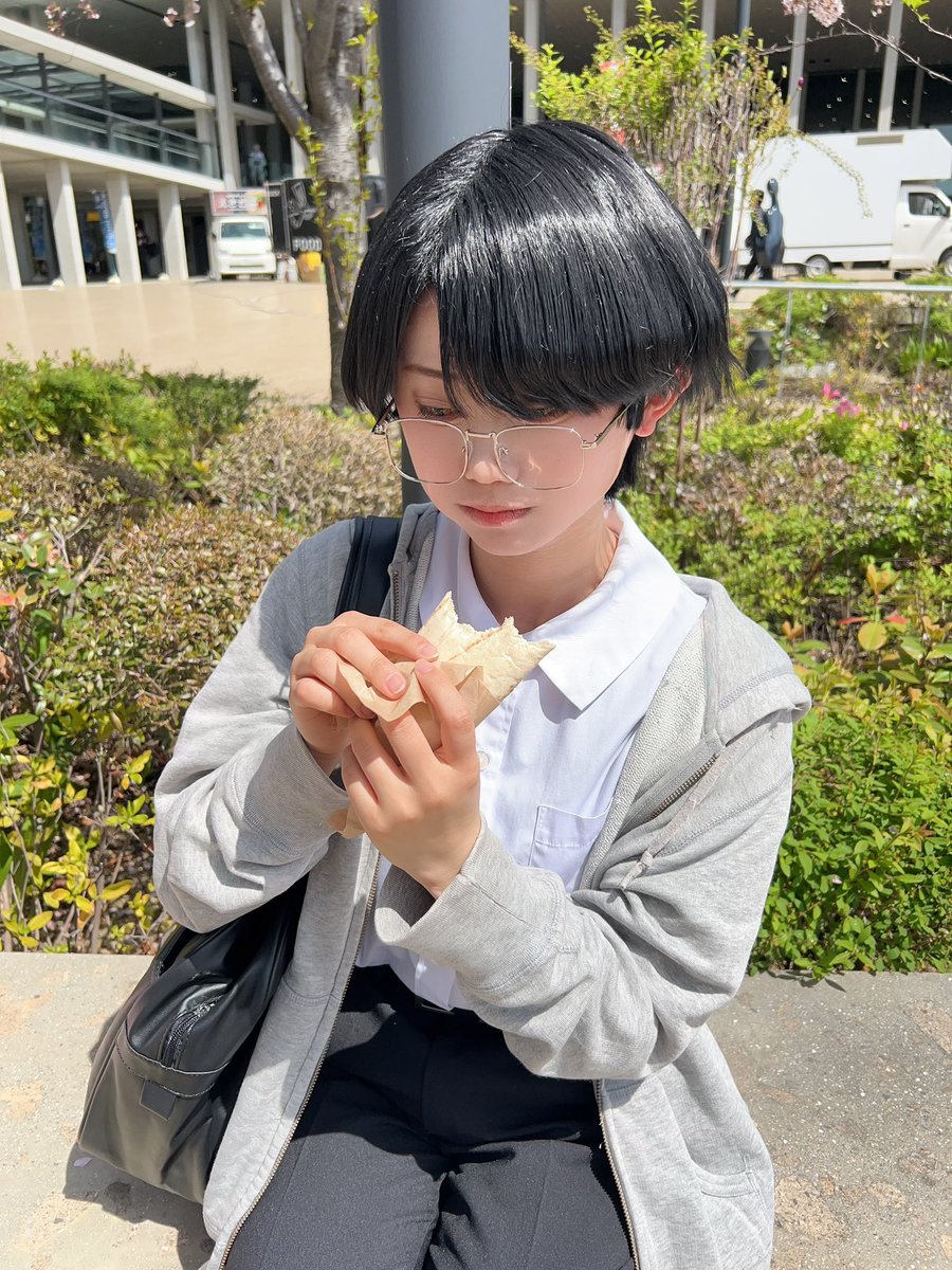 海月 tweet media