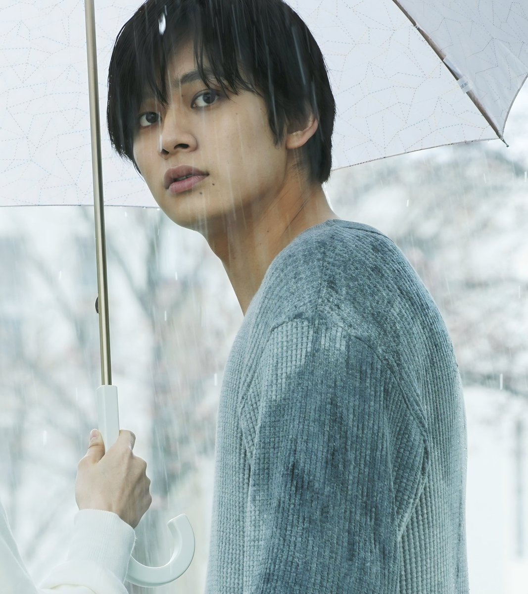 𝑮𝑹𝑬𝑬 tweet media