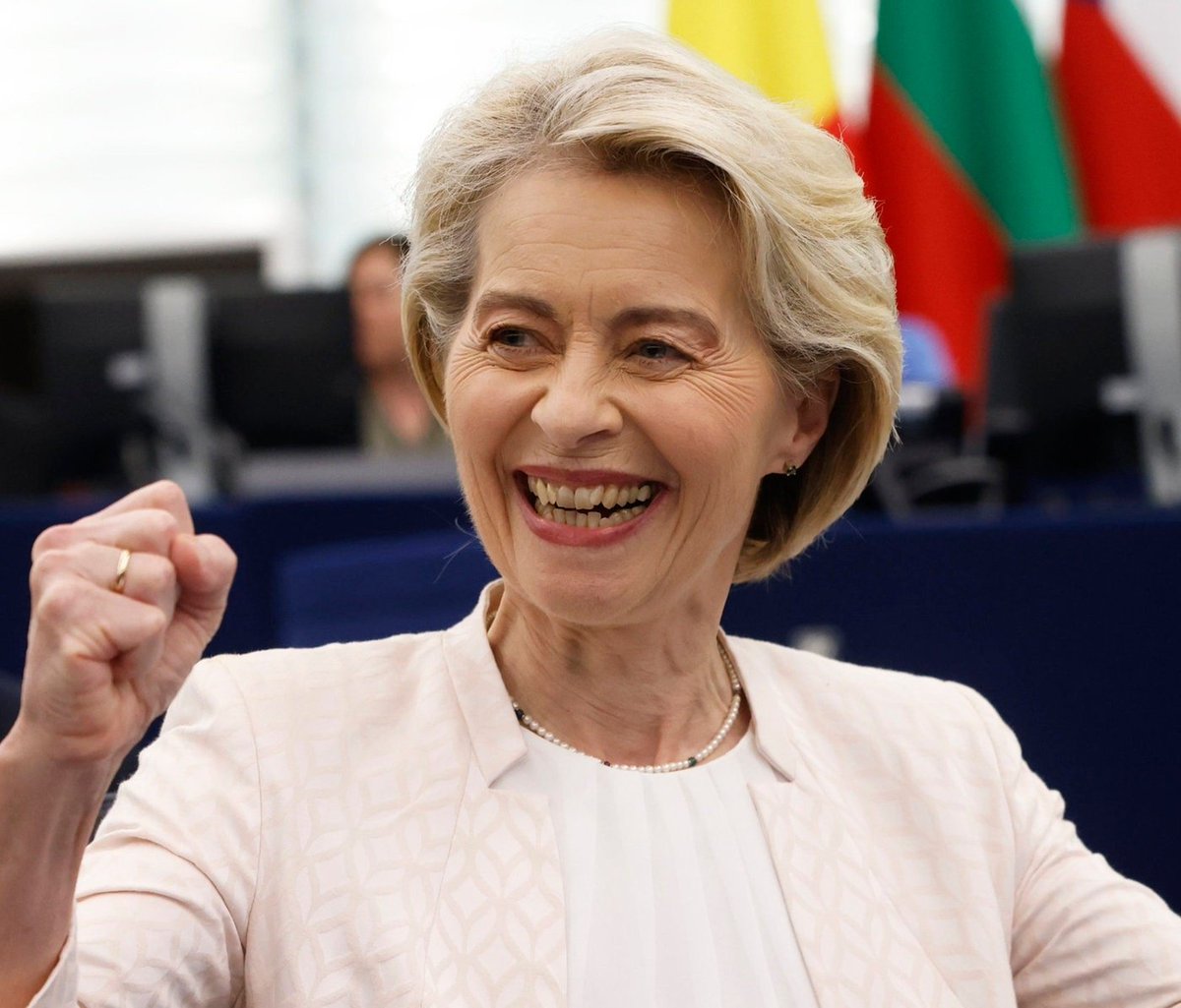 Daily Romania tweet media