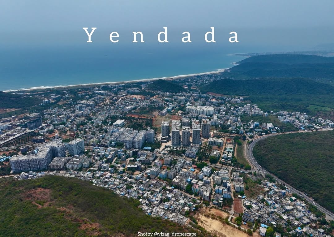 AndhraNexus's tweet image. 🚨 Infosys has been allotted 20 acres at Yendada, Visakhapatnam, through a Government Order for setting up an IT campus with a proposed ₹750 crore investment and 7,000 jobs.
#AndhraPradesh #Infrastructure #Vizag