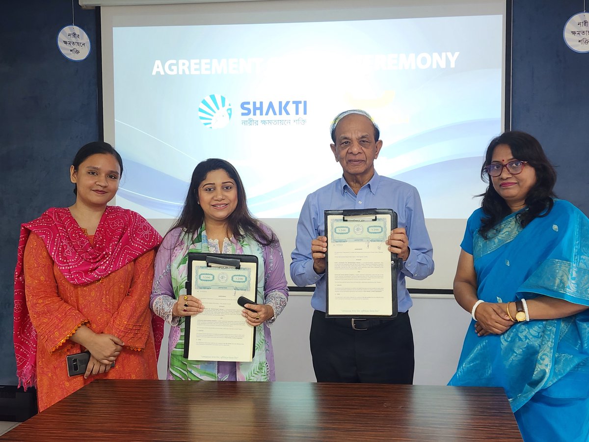 eka_nusrat's tweet photo. We are proud to announce that Hashimukh has signed an MoU with Shakti Foundation for Disadvantaged Women.We will advance menstrual and reproductive health by promoting awareness, dignity, and sustainable solutions like reusable sanitary pads for underserved girls and women. https://t.co/zY0kbSRlAh