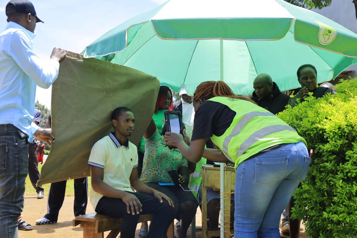 upa_kenya's tweet photo. UPA Party County Coordinators in Kisii &amp; Nyamira are on the ground driving voter sensitization and mobilisation across Gusii. Focus is on youth registration and helping voters confirm or transfer stations. Exercise runs until 28th.
#UPAParty #TUKOKADI https://t.co/rD74LAOZkF