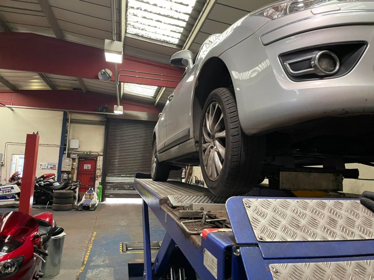 bromsgrovemot's tweet image. Wheel Alignment Services
Pulling to one side? Uneven tyre wear? We do wheel alignment — see options at bromsgrovetyreandmotservices.co.uk #WheelAlignment