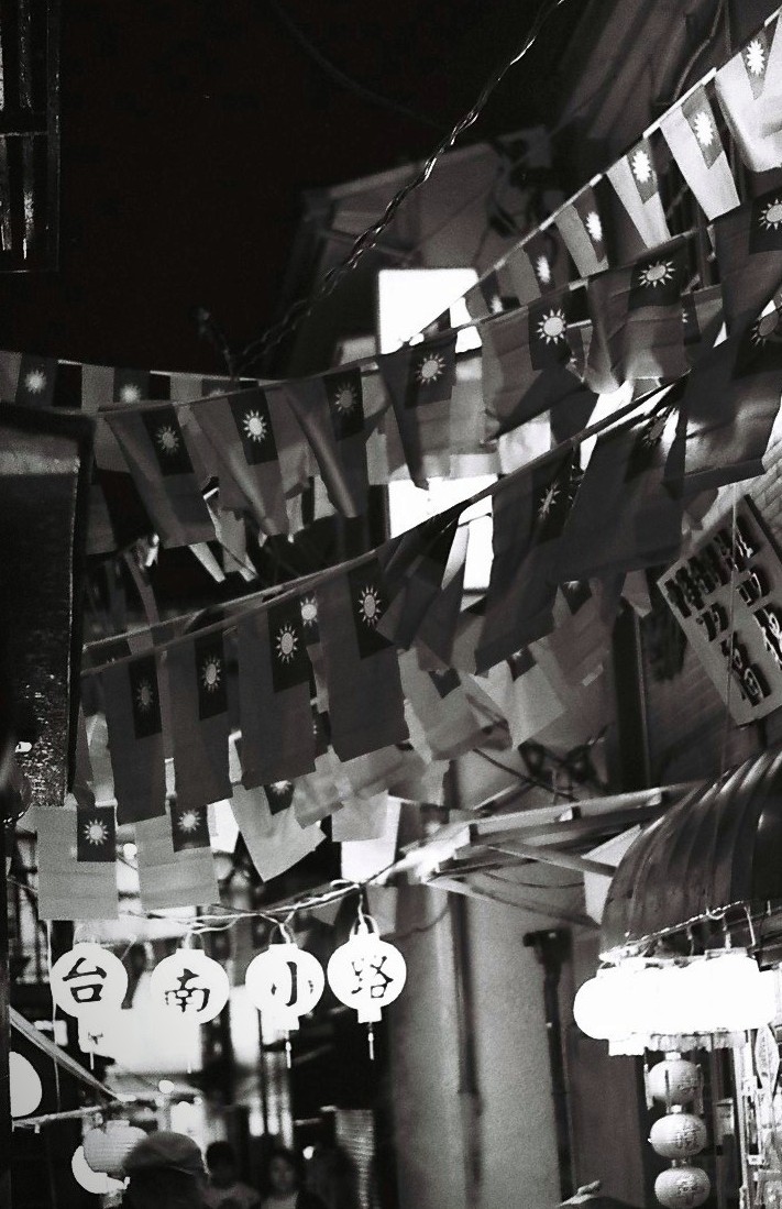 saigamineo6966's tweet image. 横浜ヴァガボン (3幕1場)
#streetphotography
#bnw #monochrome