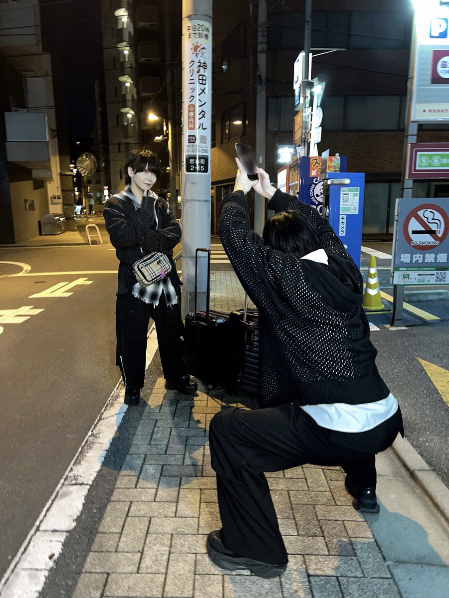 りひと tweet media