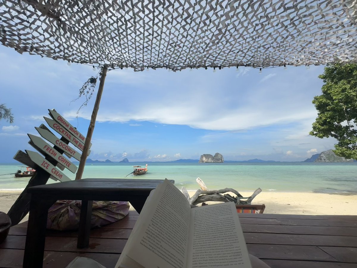 thisisnots4ra's tweet image. my monday #SMILE