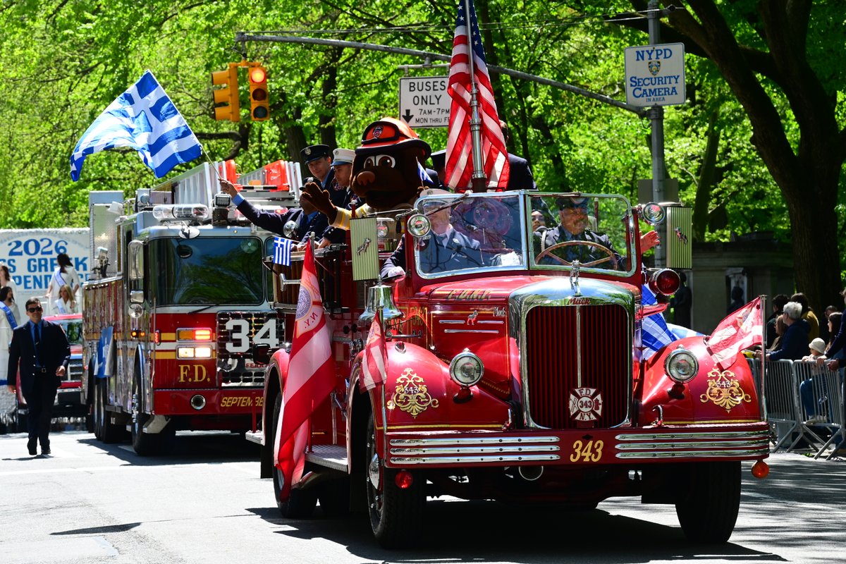 FDNY tweet media
