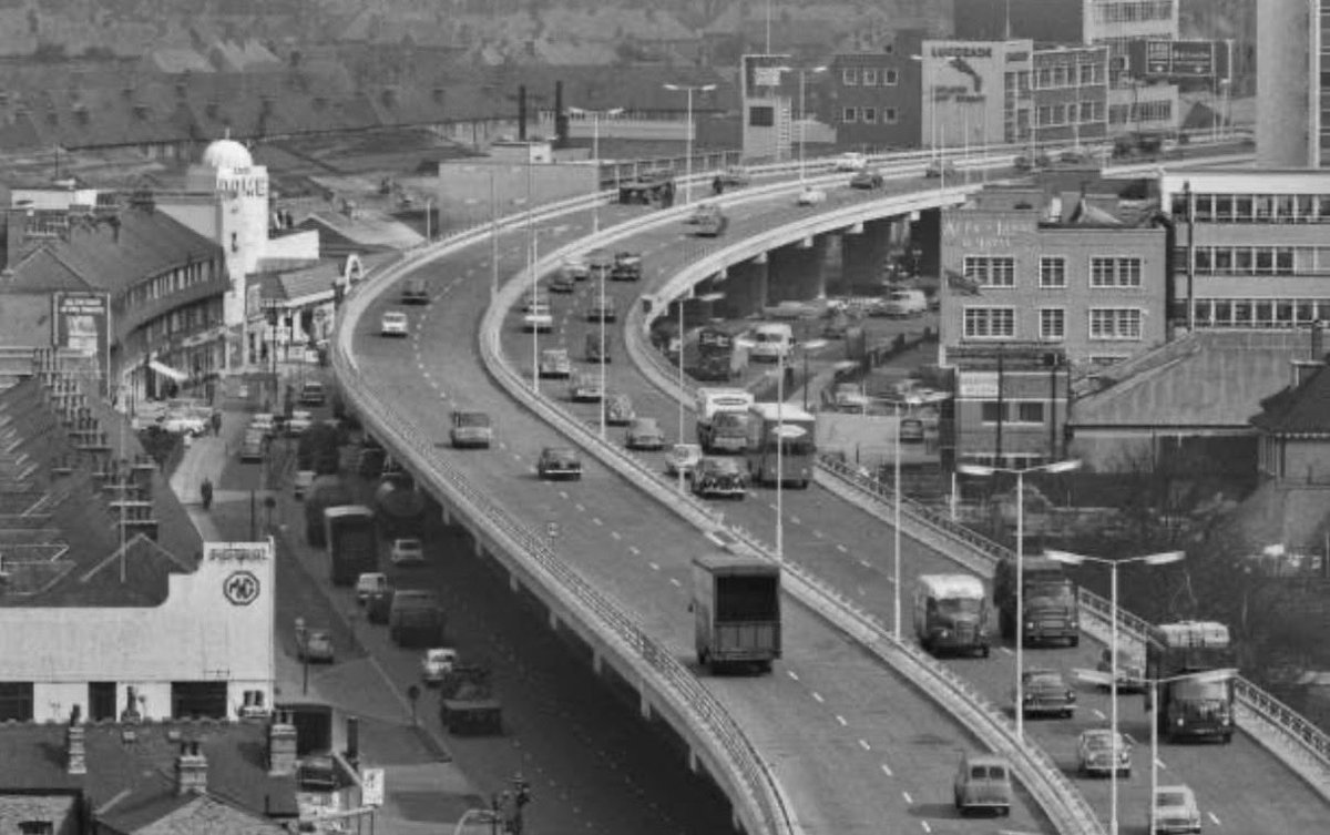 Rob99218119's tweet photo. M4 Brentford 1965. https://t.co/3SaR2V9X3J