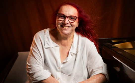 #shows #musica Cida Moreira canta Angela Ro Ro no Sesc Belenzinho. Ícone do underground paulistano, a artista  valoriza a obra da compositora e amiga de toda uma vida blognovidadesonline.com.br/2026/04/cida-m…