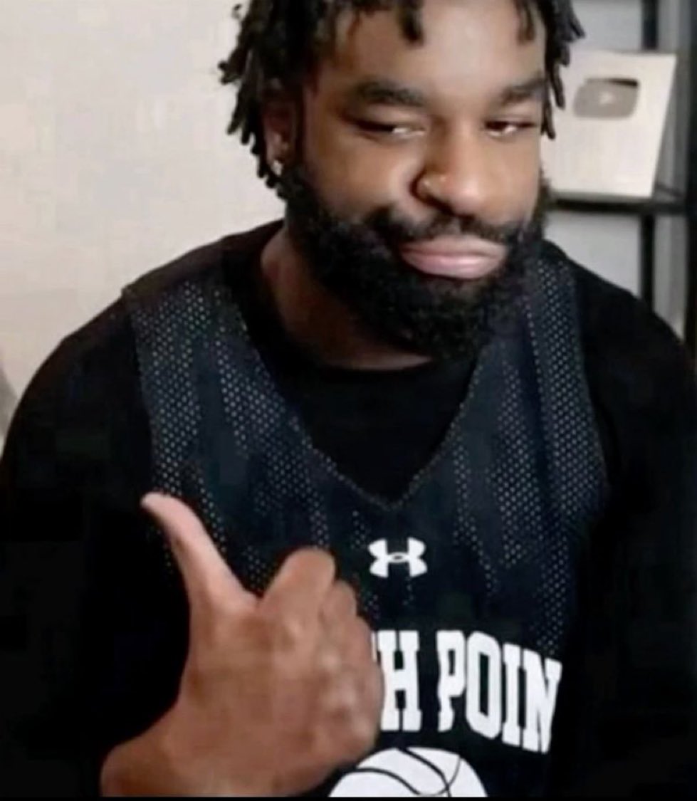 delusional 🙄 tweet media