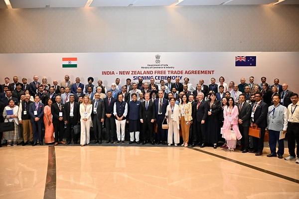 InvGurInd's tweet image. India-New Zealand FTA to deepen bilateral economic ties: @PiyushGoyal 

investmentguruindia.com/newsdetail/ind…

#Industry #FTA @PiyushGoyal  @CimGOI  #Innovation @toddmcclaymp  #Investmentguruindia