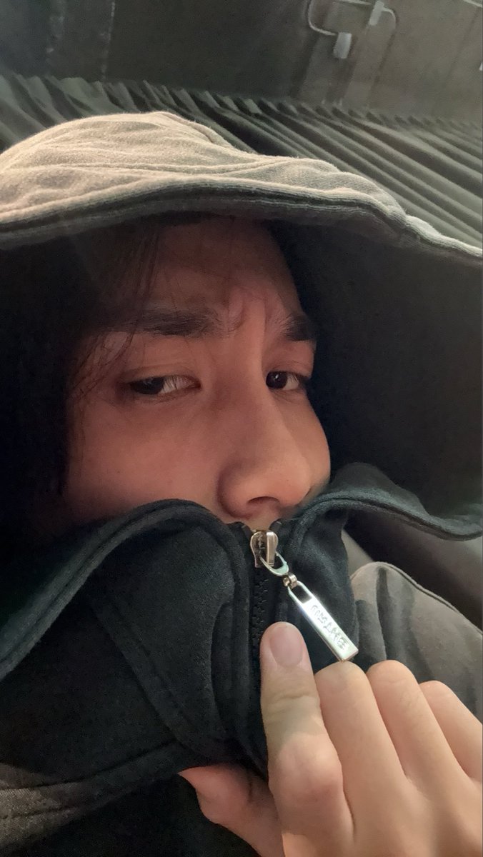 jisangakira's tweet photo. https://t.co/SX91YRb7FV