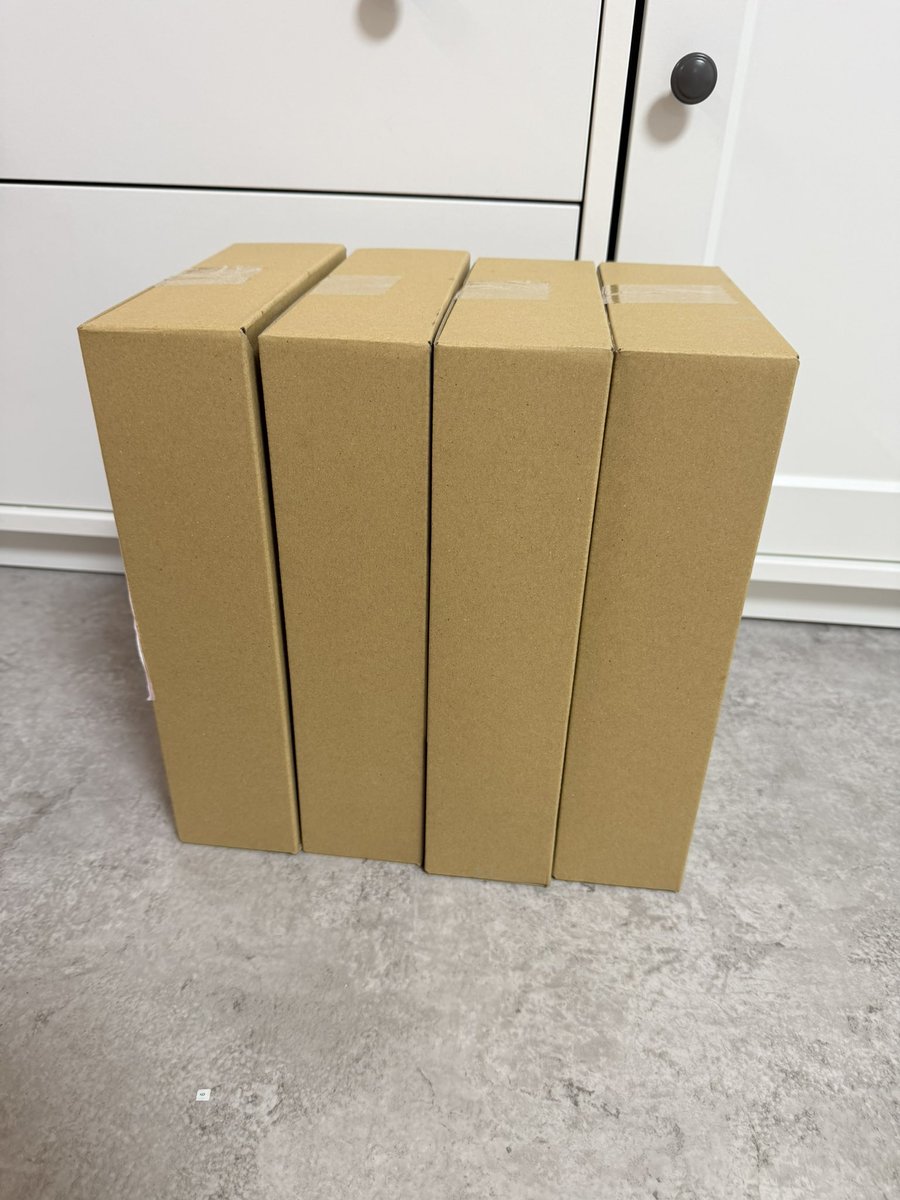 KARA6sango's tweet image. 送料550円✖️4

4個あるけど1個は妻が頼んだ分だからやはり1個足りない

まああの頼み方じゃ仕方ないか

🐿️狙いだから仕方ないんですよ

#Supreme
#シュプリーム