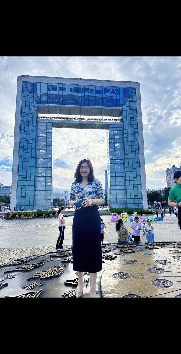 80后情绪交流馆 tweet media