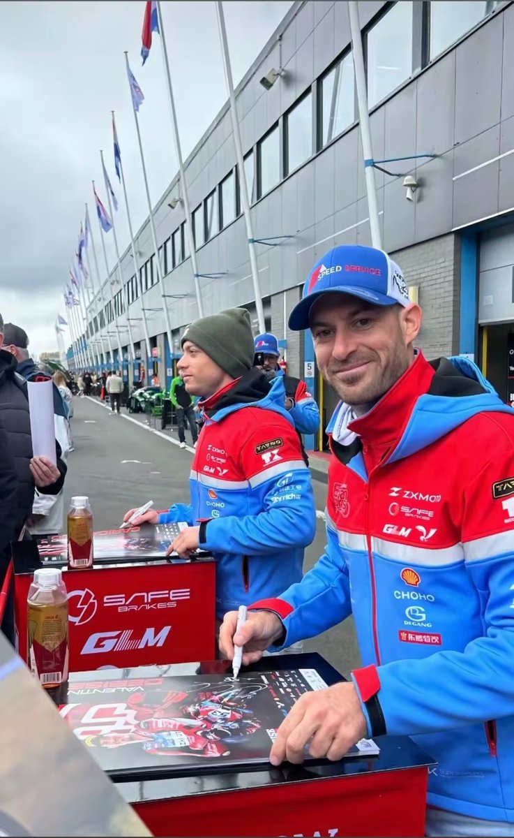 ToTheMoon_1day's tweet image. 荷兰站遗憾未圆梦
匈牙利赛道来袭~期待

5月1日 22:00 WSSP匈牙利排位赛
5月2日 20:00 WSSP匈牙利正赛 Race 1
5月3日 20:00 WSSP匈牙利正赛 Race 2

五一晚上有事情干了
现在 #张雪机车 130K 左右感觉可以塞点了
#WSBK