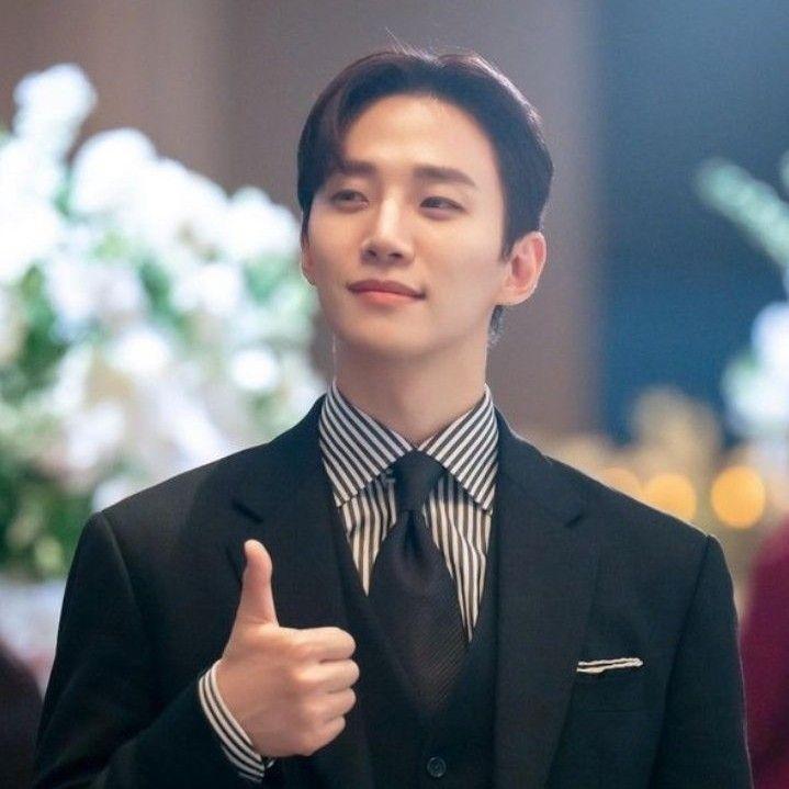 쭌러브 tweet media
