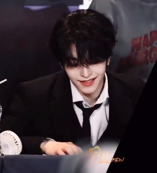 ⚡️elle⚡️ tweet media