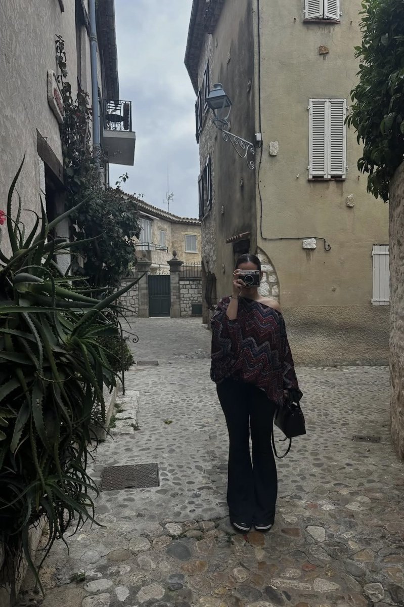 MisssAmnesia's tweet photo. Passion Polaroïd et villages français https://t.co/4ijbnVKJEr
