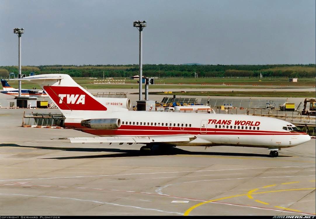 n194at's tweet image. Trans World Airlines
Boeing 727-31 N889TW 
FRA/EDDF Flughafen Frankfurt Main
June 1990
Photo credit Gerhard Plomitzer 
#AvGeek #Airlines #Aviation #AvGeeks #Boeing #B727 #TWA @FlyTransWorld @FlyTWA #Frankfurt #EDDF @Airport_FRA 🇺🇸