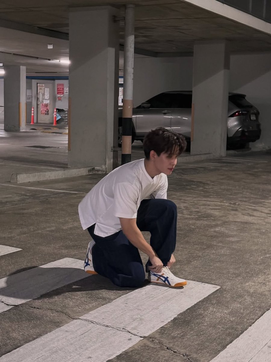 (SLOW) Peter_support tweet media