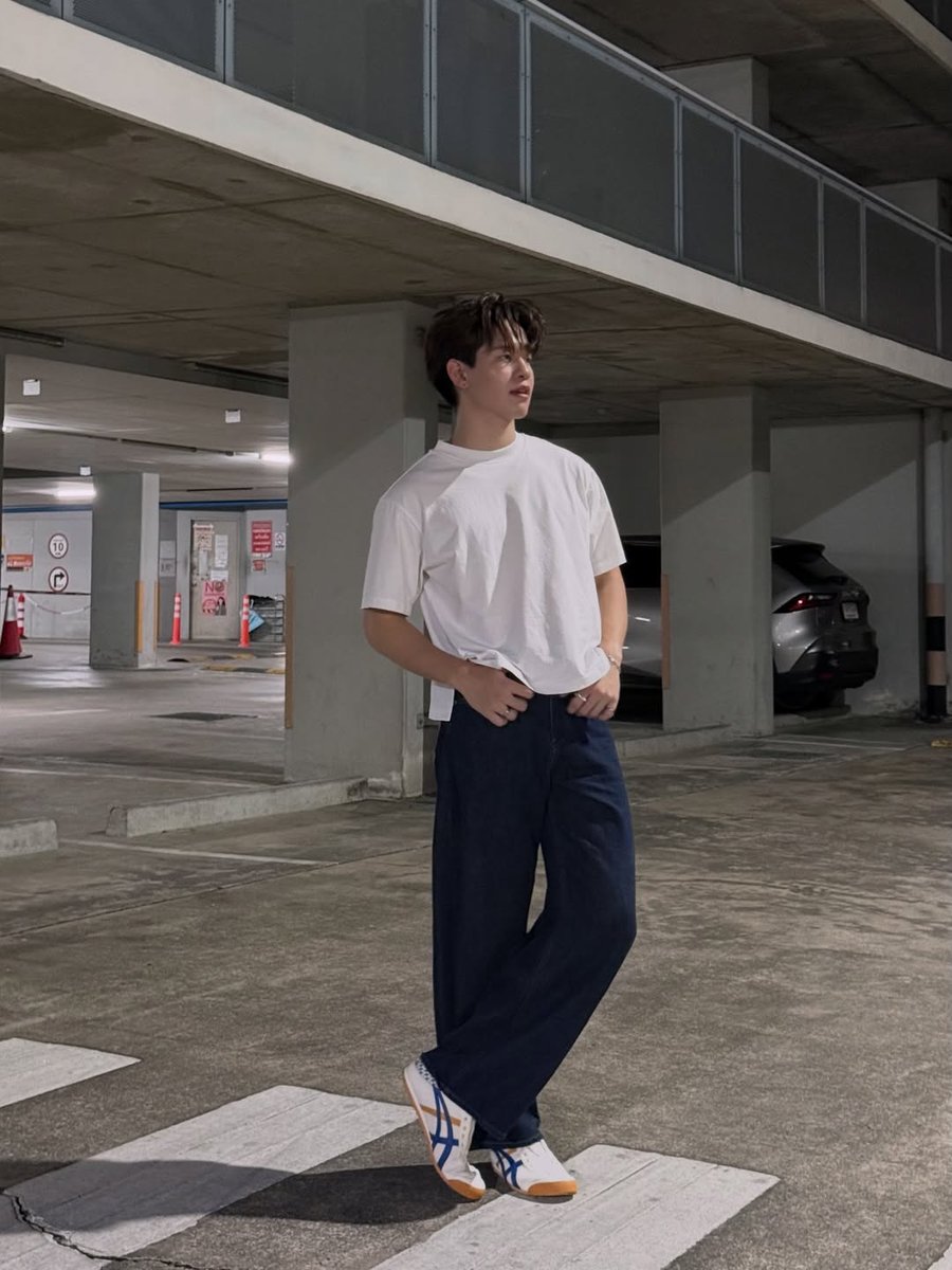 (SLOW) Peter_support tweet media