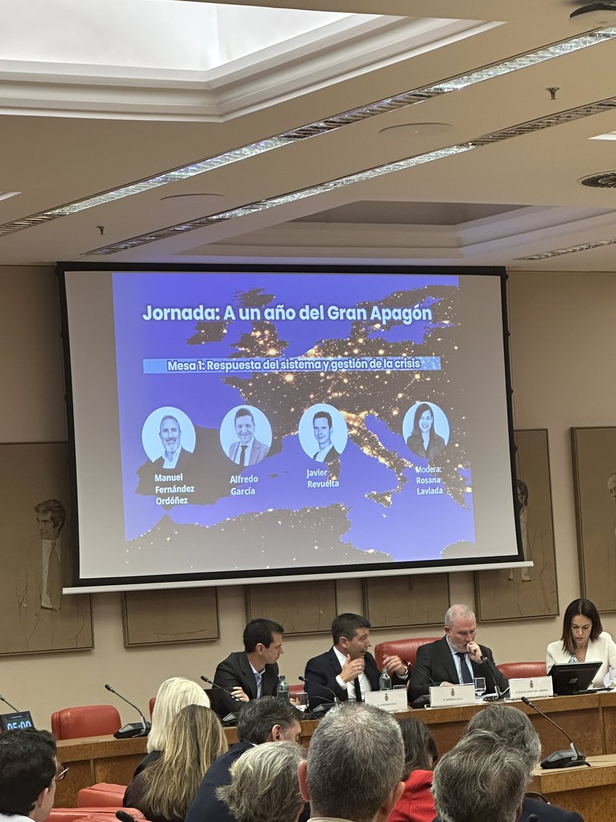 javiernoriegago's tweet image. Escuchando en el #Congreso a varios #expertos sobre #energía y sobre las causas del gran #apagón.

Entre ellos, al gran Alfredo García, @OperadorNuclear :

“Tengo contacto con divulgadores de todo el mundo y nadie se explica que España cierre Centrales Nucleares en tan buen