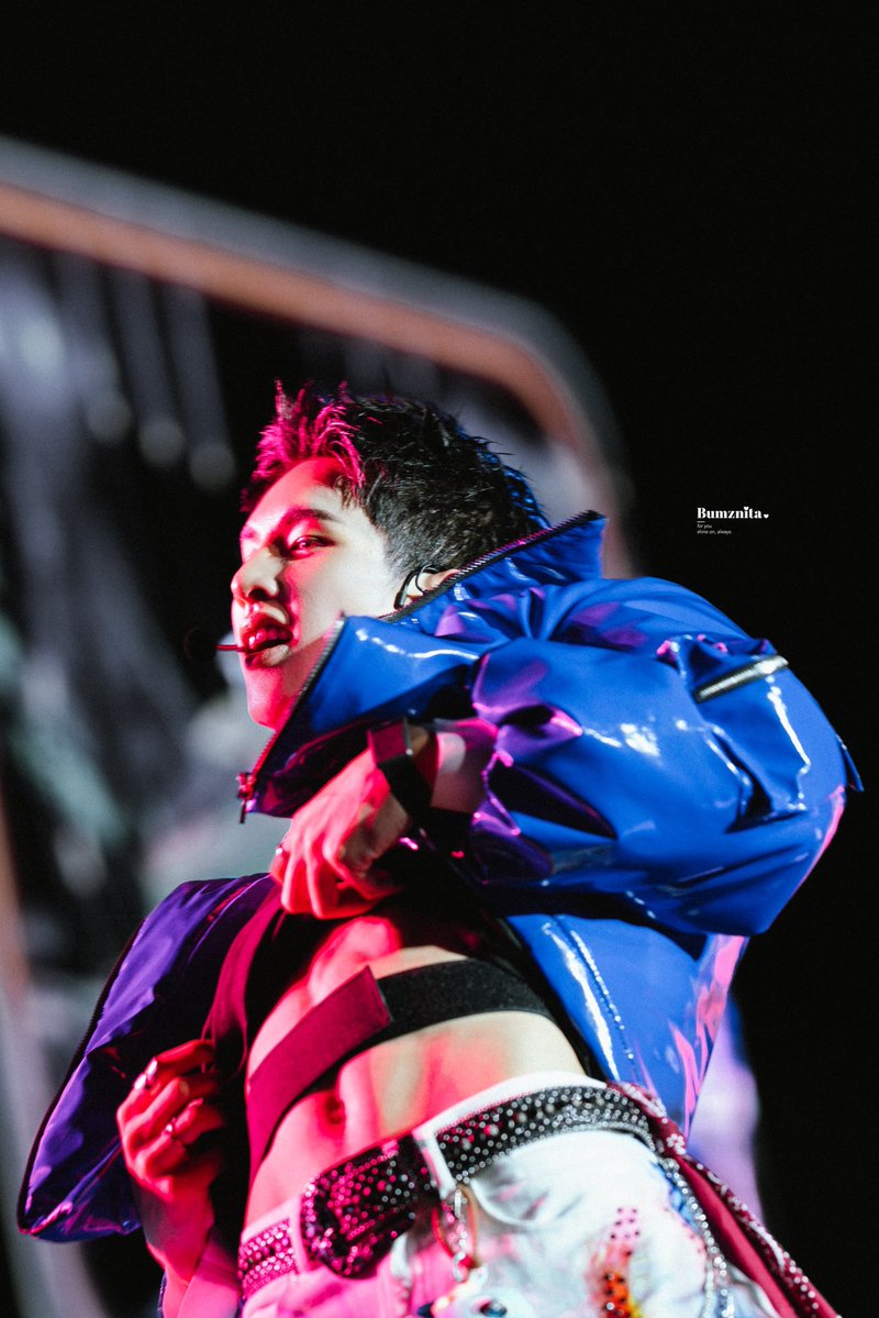 bumznita's tweet image. เซิร์ฟทำเวทีลุกเป็นไฟ 🔥🔥🔥

♡ @Swensurf #swensurf

FIRST MEMORY WITH SURFJAVA  

#SurfJavaFanMeeting
#SurfJava #เซิร์ฟจาว่า